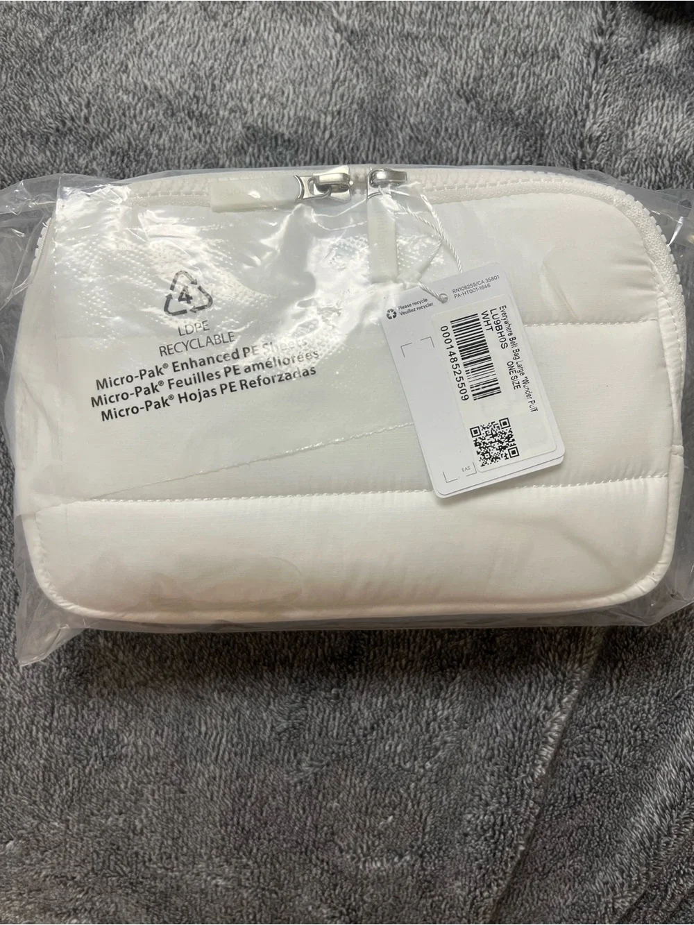 Lululemon white puffer crossbody 2L